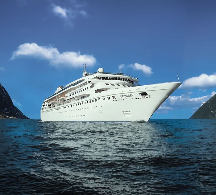 Florida Woman Who Sold Everything For World Cruise Banned From Ship After WhatsApp Chat Leaked