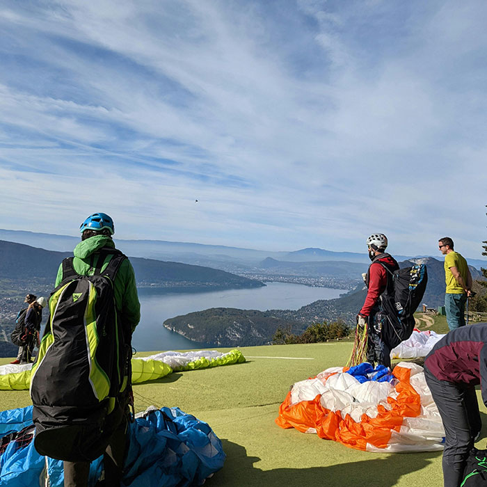 &ldquo;I Had No Idea Where I Was&rdquo;: Paraglider Explains How She Survived 10,000 Meters Above The Earth