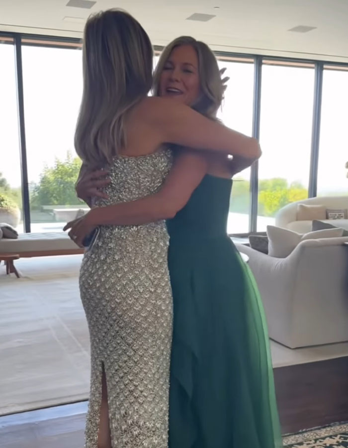 Jennifer Aniston Gives Rare Peek Inside Her $21M Mansion Amid Emmys 2024 Prep Jennifer Aniston Gives Rare Peek Inside Her $21M Mansion Amid Emmys 2024 Prep