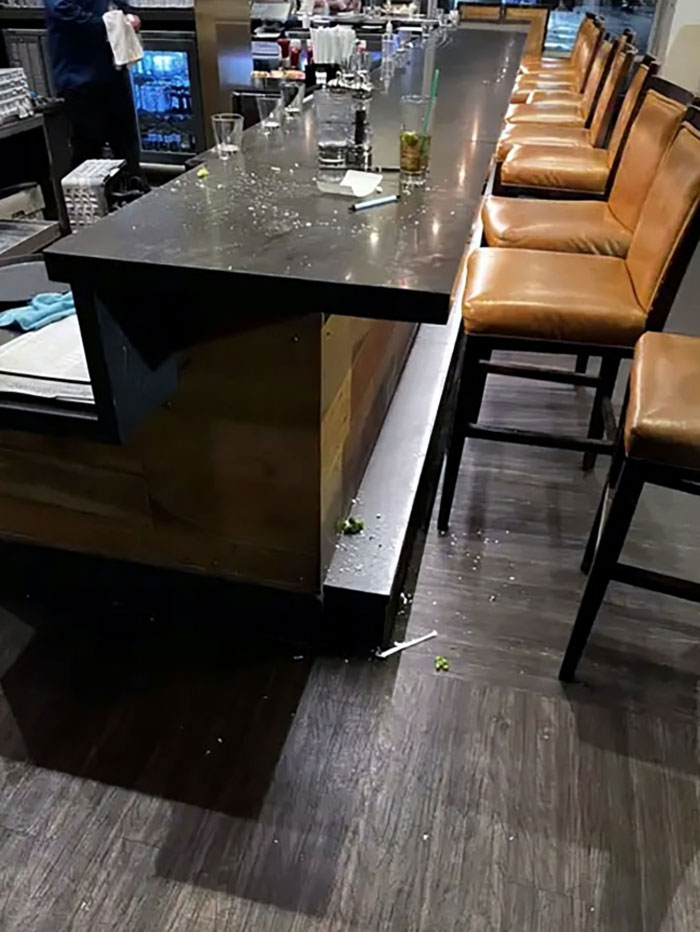 A Grown Man Sneezed About 40 Times Within A Few Minutes Without Covering His Mouth. This Is The Aftermath