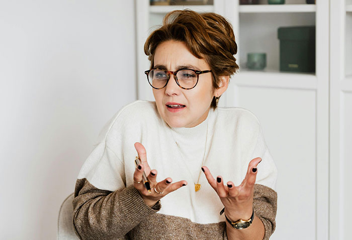 40 Things That Signal Someone Is Not As Intelligent As They Think They Are