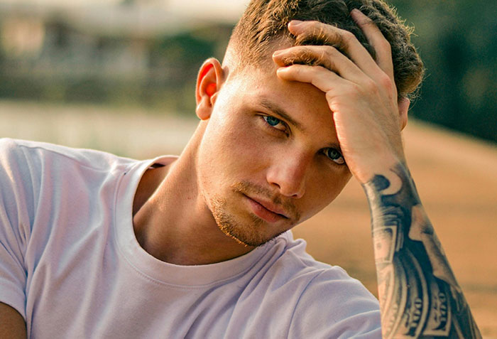 40 Things That Signal Someone Is Not As Intelligent As They Think They Are