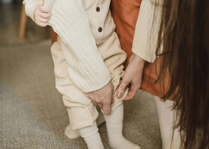 “No Fussing At Bedtime!”: 30 Genius Parenting Tricks That Make Life Less Stressful