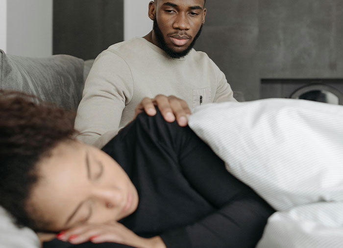 People Saw These 30 Red Flags In Their Partners And Somehow Thought They Weren’t Too Bad