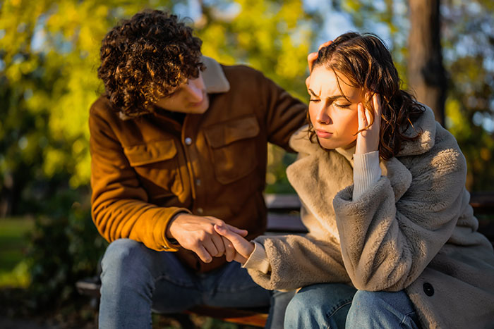 Guy Writes Love Letter To GF 7 Months After She Dumped Him For Forgetting Her At Airport Guy Writes Love Letter To GF 7 Months After She Dumped Him For Forgetting Her At Airport