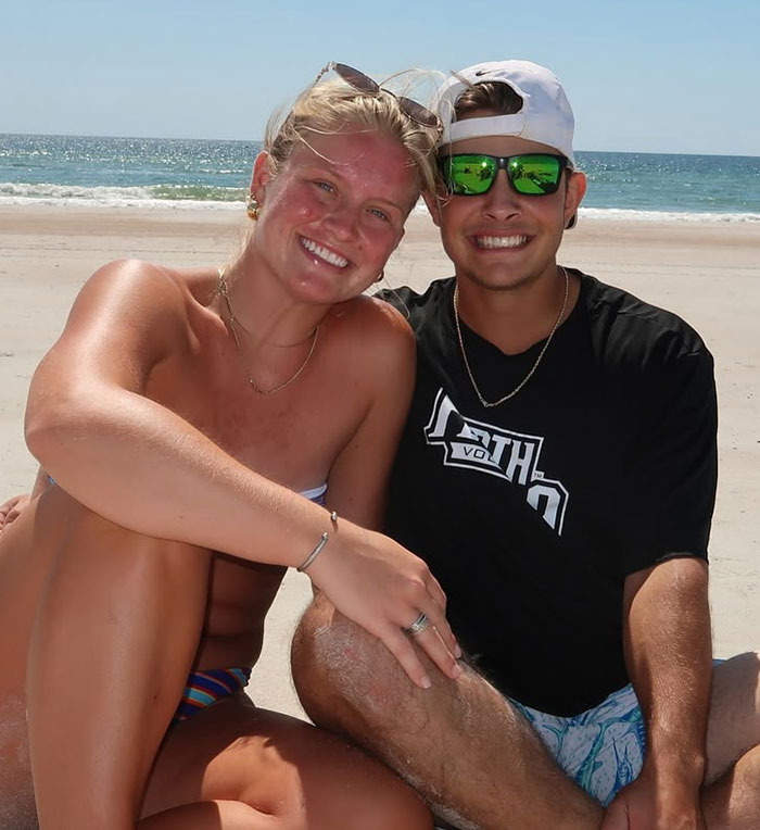 “Welcome To The Rest Of Your Life”: Bride Warned Of “Red Flag” After Groom Asks Time Of Wedding “Welcome To The Rest Of Your Life”: Bride Warned Of “Red Flag” After Groom Asks Time Of Wedding