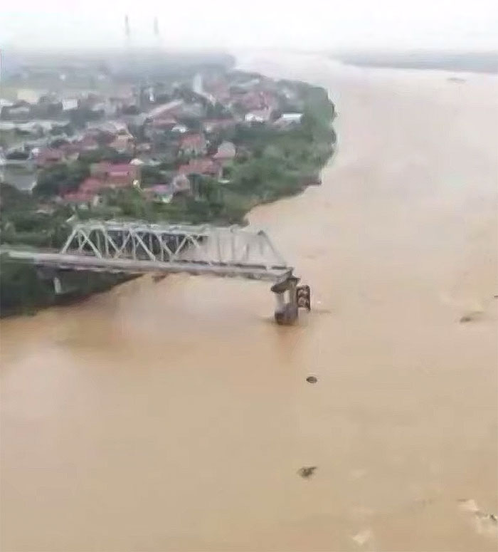 WATCH: Video Captures Typhoon Yagi Causing The Collapse Of A Busy Bridge In Vietnam