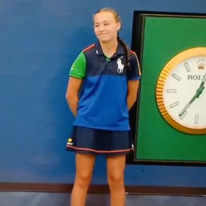 Pro Tennis Player Yulia Putintseva Booed For &ldquo;Obnoxious Behavior&rdquo; Toward Ball Girl