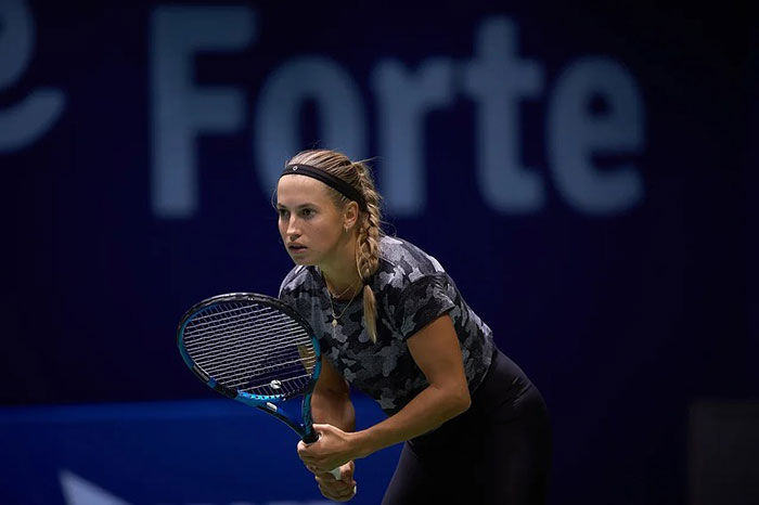 Pro Tennis Player Yulia Putintseva Booed For &ldquo;Obnoxious Behavior&rdquo; Toward Ball Girl