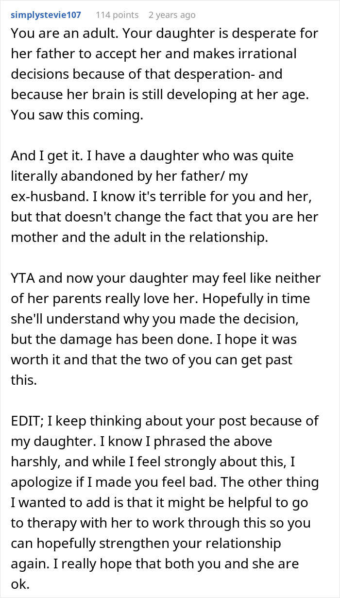 Mom Asks If She’s Wrong For Ruining Daughter’s Graduation To Teach Her A Lesson After A Betrayal Mom Asks If She’s Wrong For Ruining Daughter’s Graduation To Teach Her A Lesson After A Betrayal