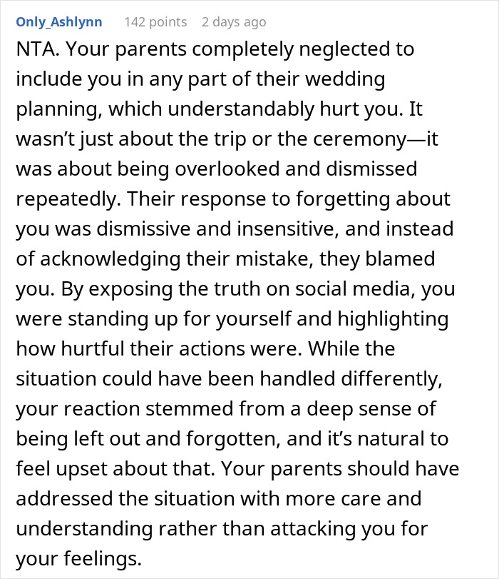 Parents Forget To Make Space For Their Youngest Daughter In Their Wedding, Get Publicly Shamed Parents Forget To Make Space For Their Youngest Daughter In Their Wedding, Get Publicly Shamed