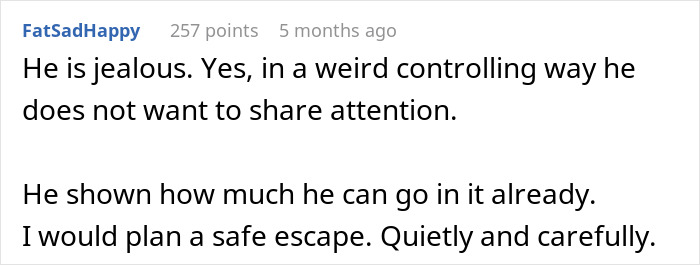 “I Noticed A Smell”: Woman Finds Out Why Her Plants Are Dying, Her Life Turns Upside Down “I Noticed A Smell”: Woman Finds Out Why Her Plants Are Dying, Her Life Turns Upside Down