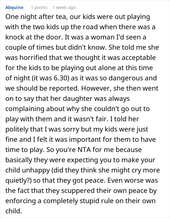 Mom Thinks Other Parent Has To Follow Her Rules Because Her Child Is Crying, Gets A Reality Check Mom Thinks Other Parent Has To Follow Her Rules Because Her Child Is Crying, Gets A Reality Check