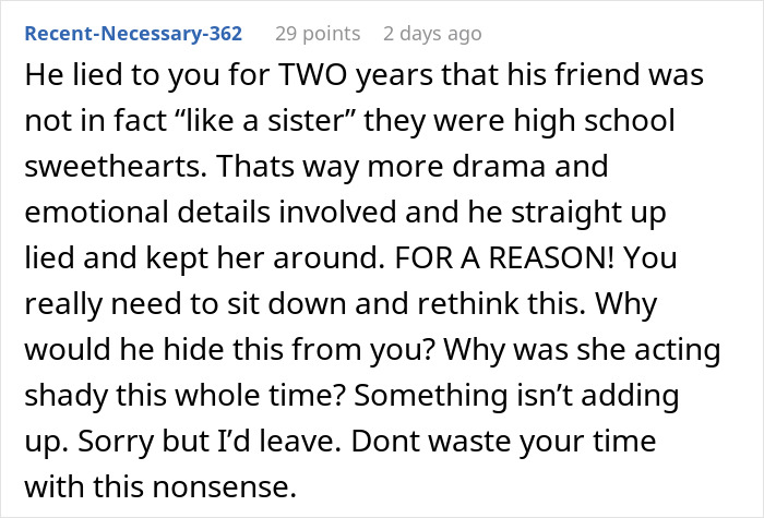 Man&rsquo;s &ldquo;Sister&rdquo; Is Actually His High School Ex, GF Confronts Him After Friend Reveals The Secret