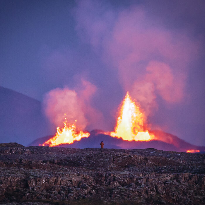 I Finally Captured A Volcanic Eruption In Iceland (9 Pics)