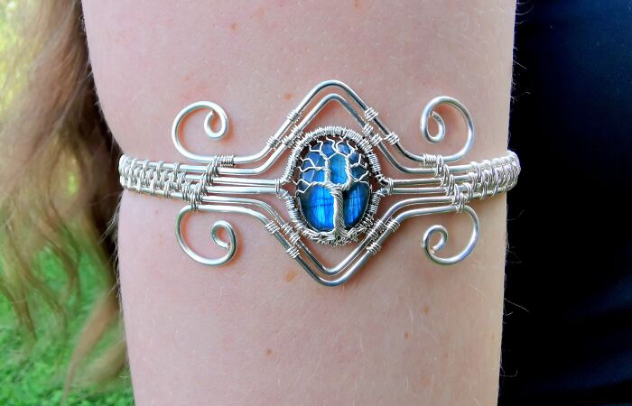 I Made A Tree Armband With A Labradorite Gemstone