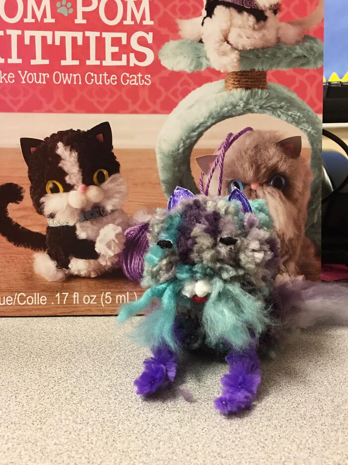 Esto es de hace unos 7 años. Un amigo me regaló el kit para divertirme, y sin querer hice horrores con él