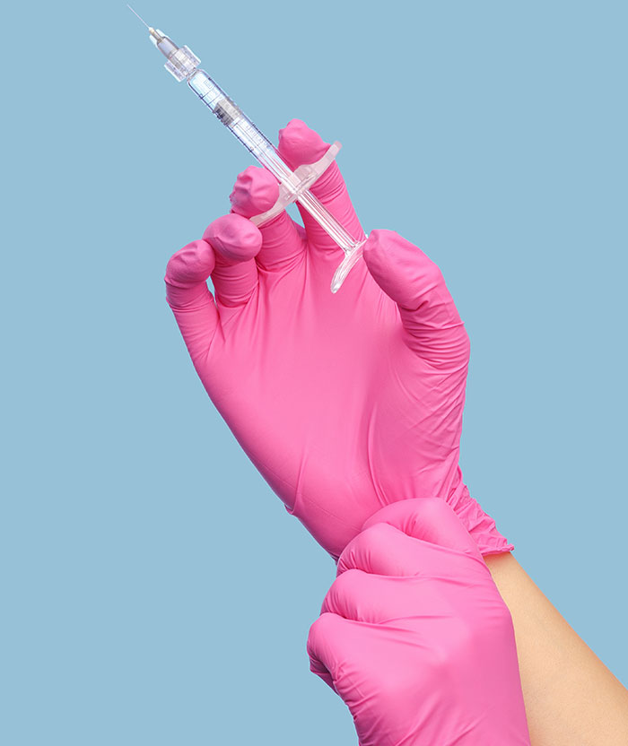 &ldquo;You Should Be Banned&rdquo;: Dermatologist Mom Injecting Daughter With Botox In Her Car Goes Viral