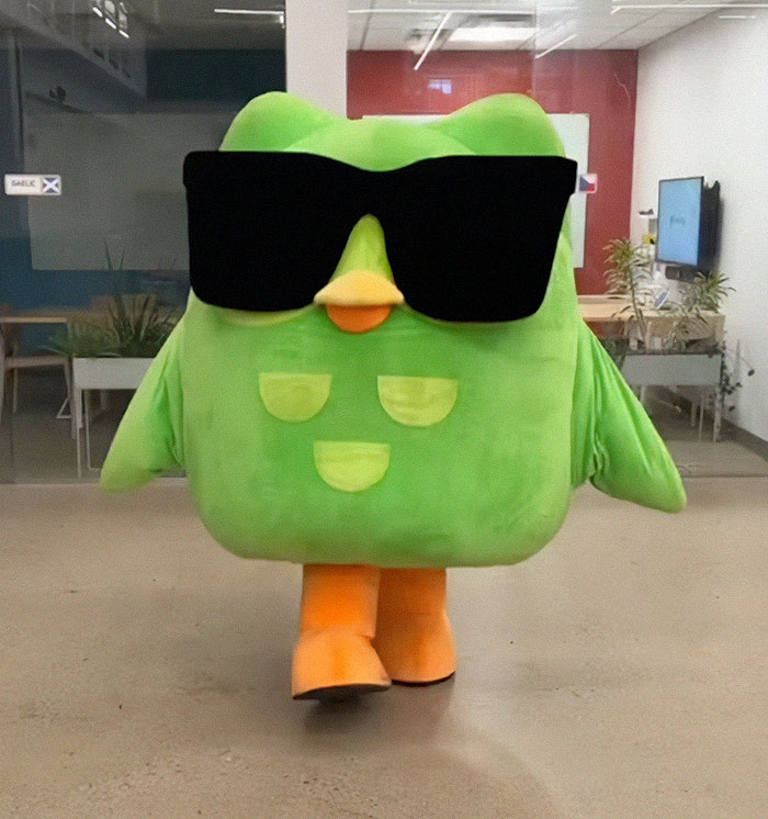 &ldquo;Marketing Team Deserves A Raise&rdquo;: Duolingo Attends Charli XCX And Troye Sivan&rsquo;s Sweat Tour