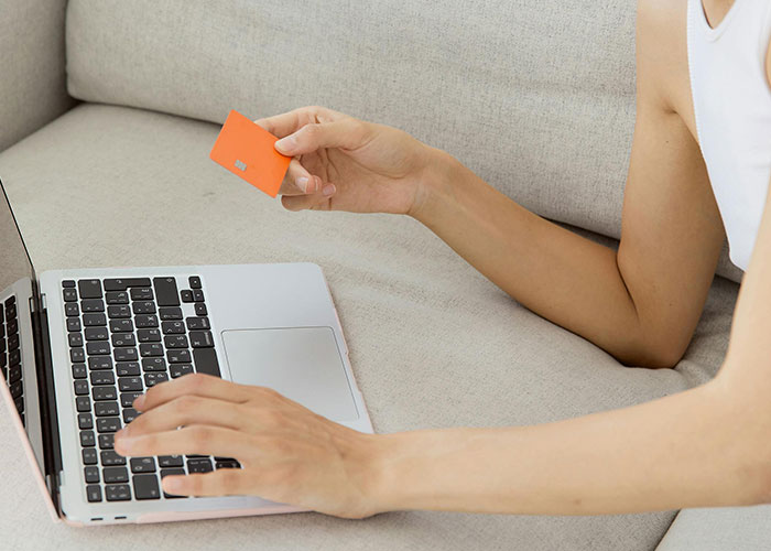 30 Surprisingly Easy Frugal Changes That Helped People Reach Their Financial Goals