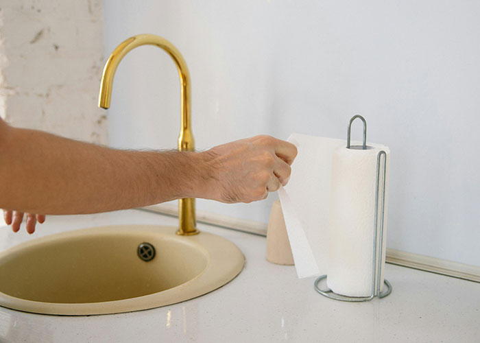 30 Surprisingly Easy Frugal Changes That Helped People Reach Their Financial Goals