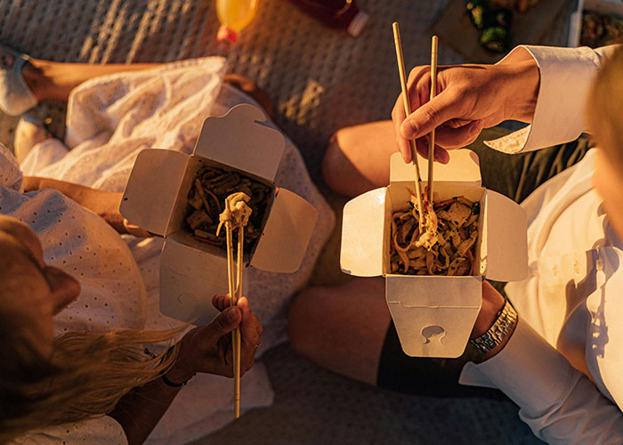 30 Surprisingly Easy Frugal Changes That Helped People Reach Their Financial Goals