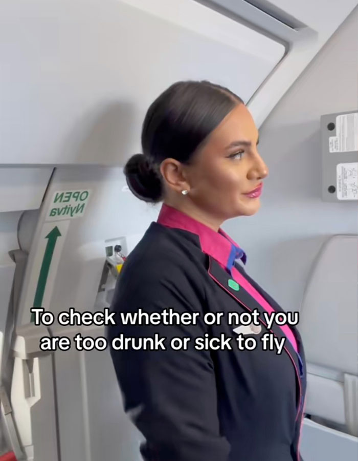 Flight Attendant Reveals Your Answer To A Simple &ldquo;Hello&rdquo; Determines Whether You Can Fly