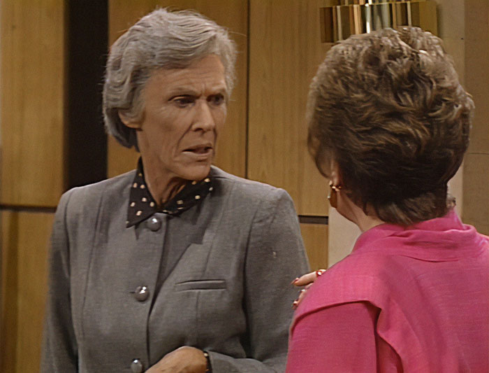 &ldquo;It&rsquo;s A Public Service Announcement&rdquo;: Daughter&rsquo;s Unforgiving Obituary For Mom Goes Viral