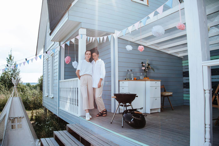 Person Asks If It's Okay To Keep The $600 Accidentally Sent By Selfish Friend Who Owed Them $1100 Person Asks If It's Okay To Keep The $600 Accidentally Sent By Selfish Friend Who Owed Them $1100