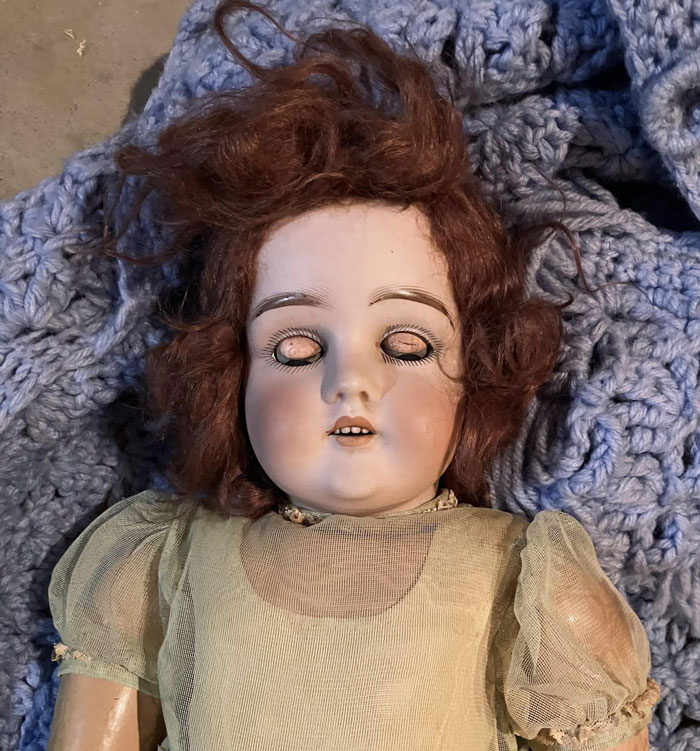Woman Gets A &ldquo;Cursed&rdquo; Doll From Her Grandma, Wonders What To Do With It