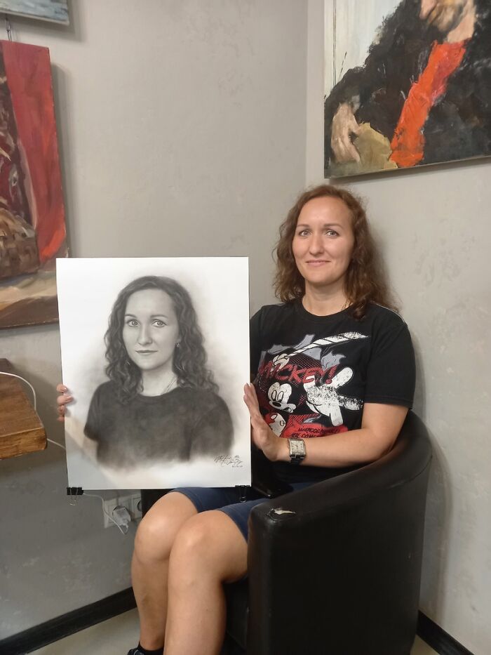 Street Artist Draws Realistic Portraits In One Hour (25 New Pics)