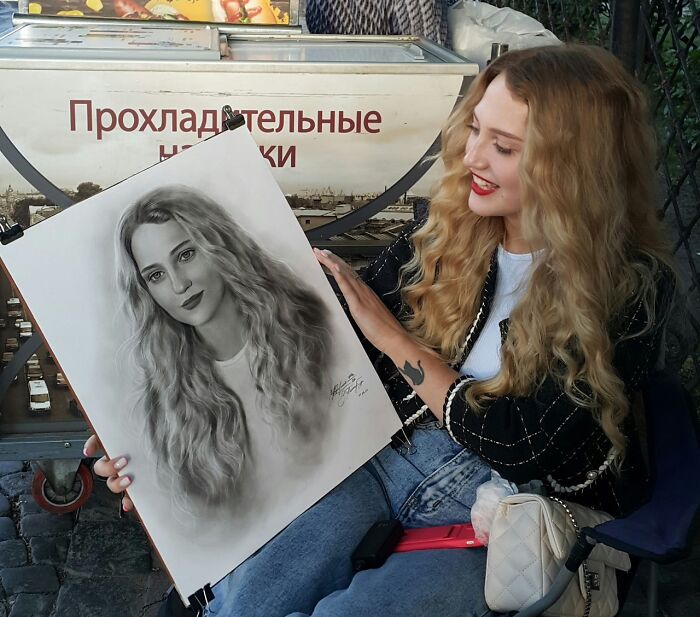 Street Artist Draws Realistic Portraits In One Hour (25 New Pics)