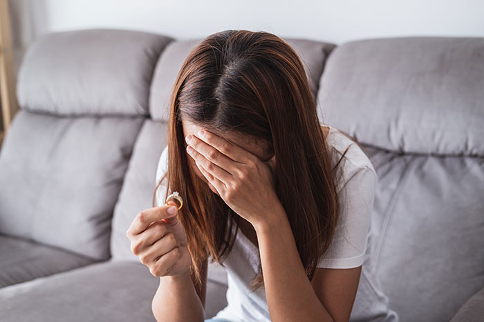 “She Never Would Have Agreed To Have A Baby”: Man Faces Divorce After Telling Wife To Get A Job “She Never Would Have Agreed To Have A Baby”: Man Faces Divorce After Telling Wife To Get A Job