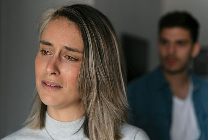 Woman Sleeps With Her First Love After The Tragic Death Of Her Parents, Husband Wants Divorce Woman Sleeps With Her First Love After The Tragic Death Of Her Parents, Husband Wants Divorce