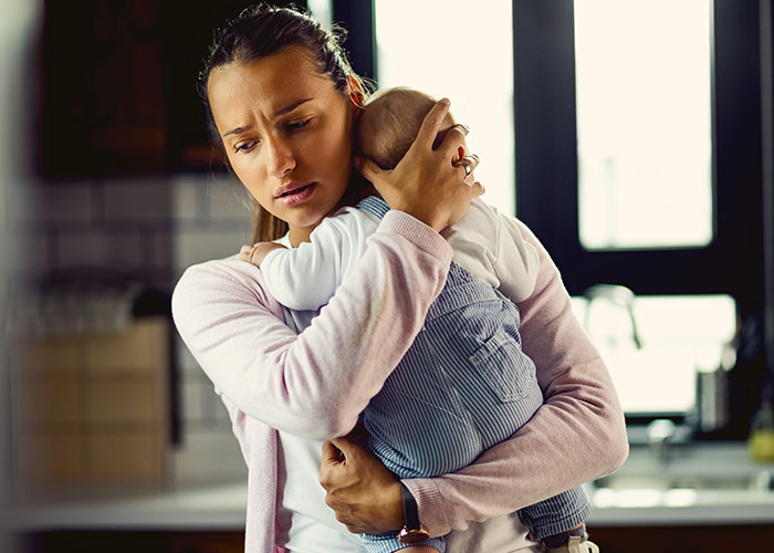 Man Resents Wife For Not Doing The &ldquo;Husband Stitch&rdquo; And Makes Fun Of Her Body In Front Of Family