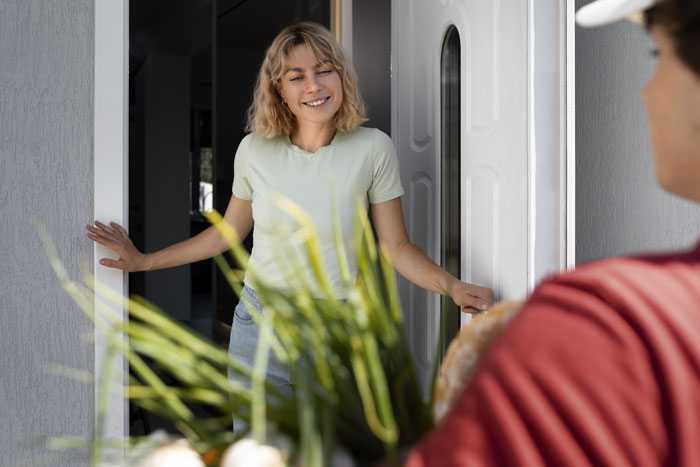 &ldquo;This Healed Something In Me&rdquo;: Woman Gets Epic Revenge On Neighbor Who Dumped Trash In Her House 