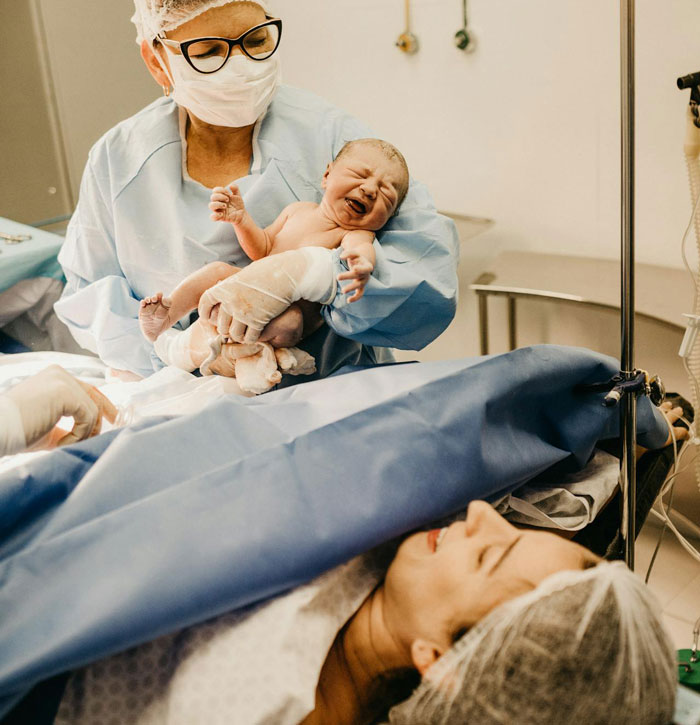 American Mom Breaks Down What It Cost Her To Give Birth And People Are Shocked