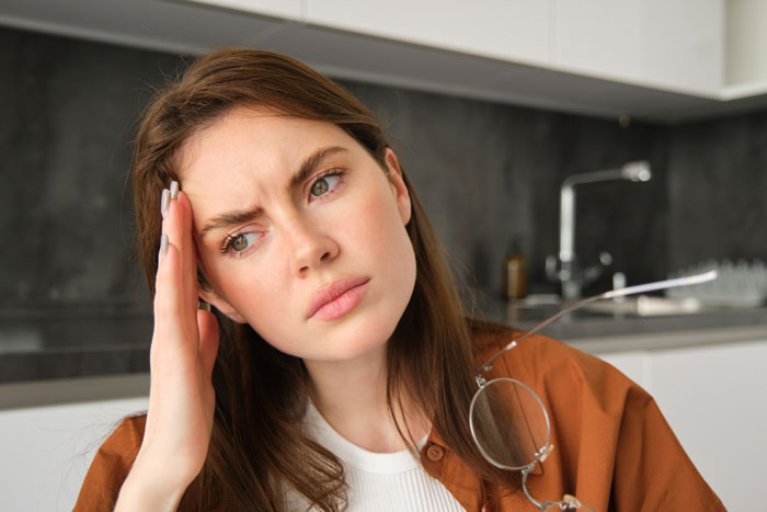 GF Earns More Than BF, His Manipulative Parents Demand To See Her Bank Statements, She’s Aghast GF Earns More Than BF, His Manipulative Parents Demand To See Her Bank Statements, She’s Aghast