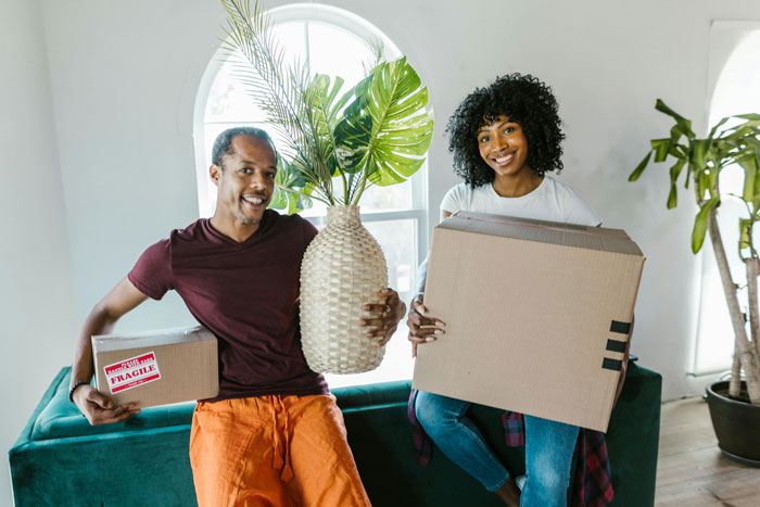 Woman Lets Partner Move In With Her And Her Kids, Immediately Understands She Shouldn’t Have Woman Lets Partner Move In With Her And Her Kids, Immediately Understands She Shouldn’t Have