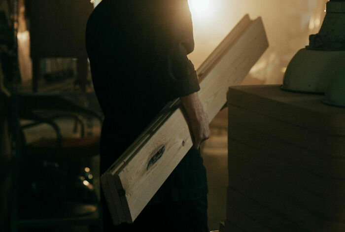 "To This Day We All Worship Him": 36 Stories Of People Who Just Didn't Give A Damn