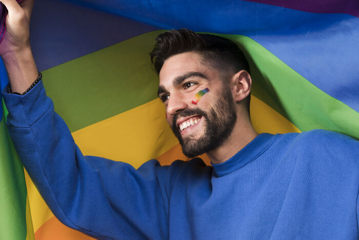 "To This Day We All Worship Him": 36 Stories Of People Who Just Didn't Give A Damn