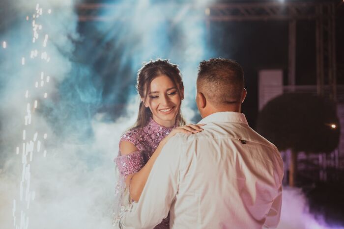 30 "They're Not Gonna Last Long" Wedding Moments Shared In This Online Thread