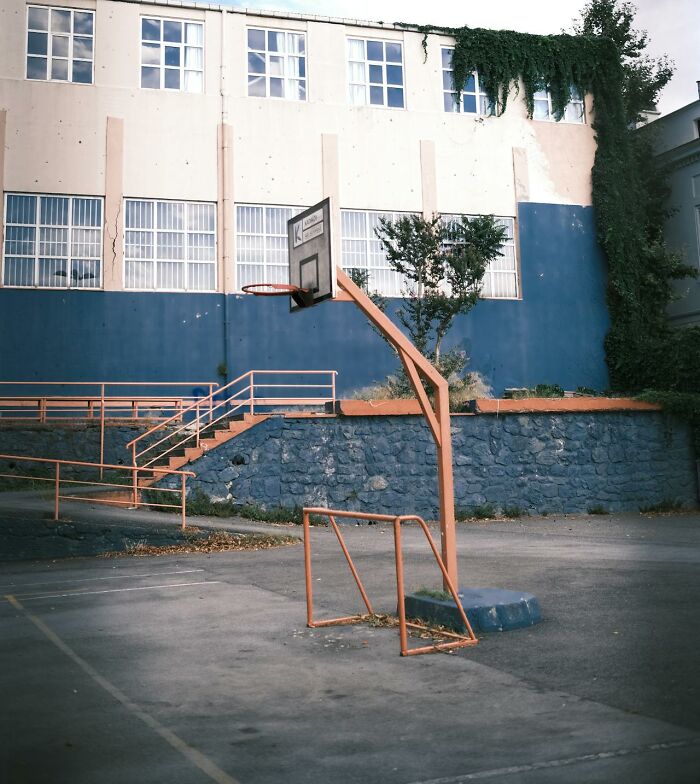 30 People Reveal The Darkest Internet Rabbit Holes They’ve Fallen Into