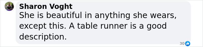 "Tasteless Dress": People React To Jennifer Lopez’s Revenge Dress At Ben Affleck’s Film Premiere "Tasteless Dress": People React To Jennifer Lopez’s Revenge Dress At Ben Affleck’s Film Premiere