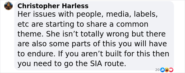 Heated Exchange With Rude Photographer At The VMAs Was &ldquo;Horrifying,&rdquo; Chappell Roan Says