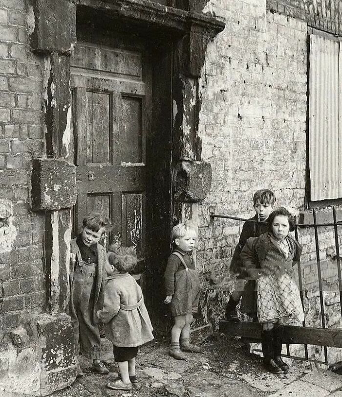 Children In The Slums Of Cumberland Street. Dublin, Ireland, 1940