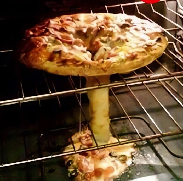 Pizzas-With-Threatening-Auras