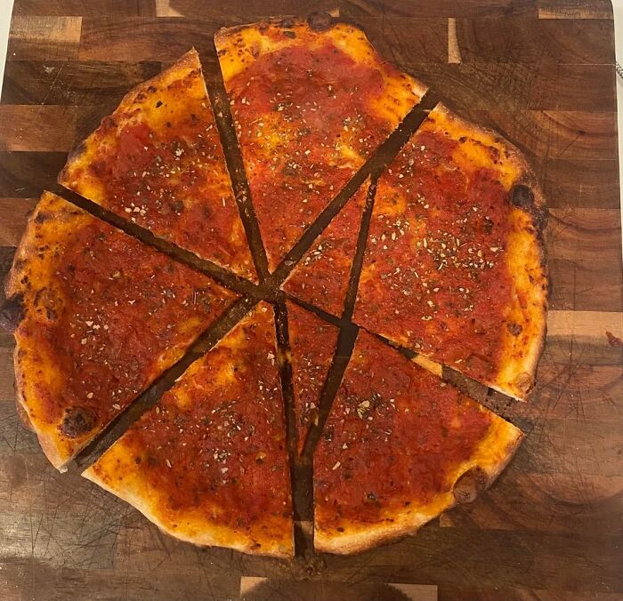 Pizzas-With-Threatening-Auras