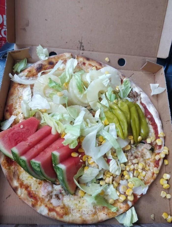 Pizzas-With-Threatening-Auras