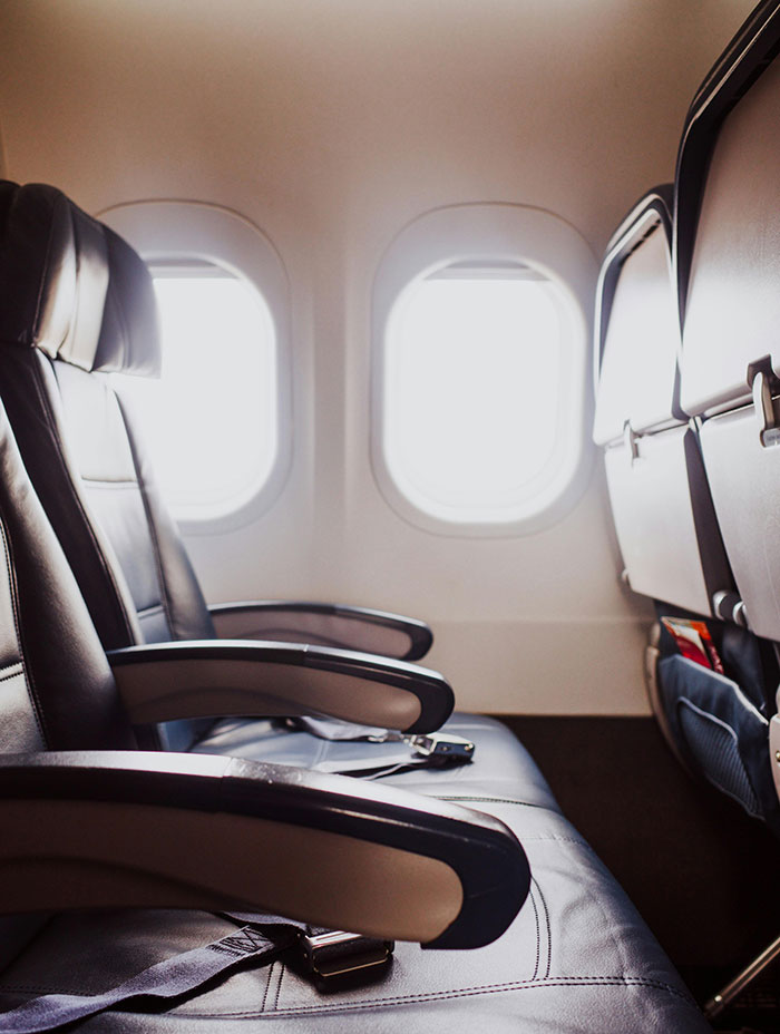 &ldquo;Close Your Legs&rdquo;: Woman Exposing Infuriating Manspreading On Her 1-Hour Flight Sparks Outrage